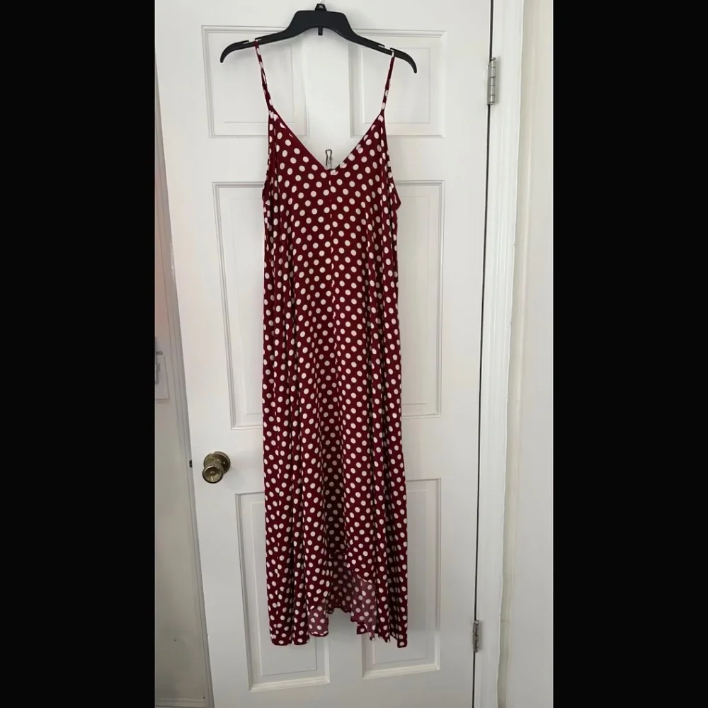 LILBETTER Women V-Neck Polka Dot Print Spaghetti Strap Boho Long Maxi Dress NWT - Picture 3 of 8